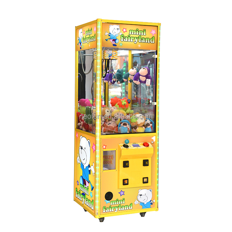 آلة بيع ألعاب تعمل بالعملات ال - مراجعة Arcade Toy Claw Vending Machine وسعره
